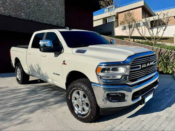 RAM 2500 6.7 I6 TURBO DIESEL LARAMIE CD 4X4 AUTOMÁTICO RAM 2500 6.7 I6 TURBO DIESEL LARAMIE CD 4X4 AUTOMÁTICO